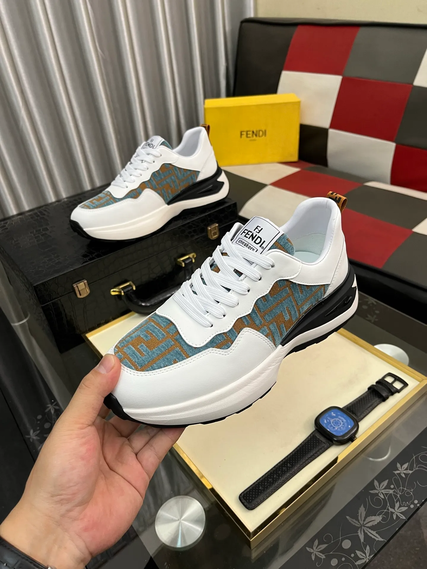 Men's Men's Shoes💰458⌚️⌚️[Fendi] Fendi's latest casual shoes for men! Available at counters simultaneously! A one-to-one replica of the original. All imported official website one-to-one cowhide fabric. The interior is made of top-grade sheepskin, and the original factory-supplied rubber outsole is used. Leading new fashion concepts. Matching code: 38-44. 4️⃣colors available